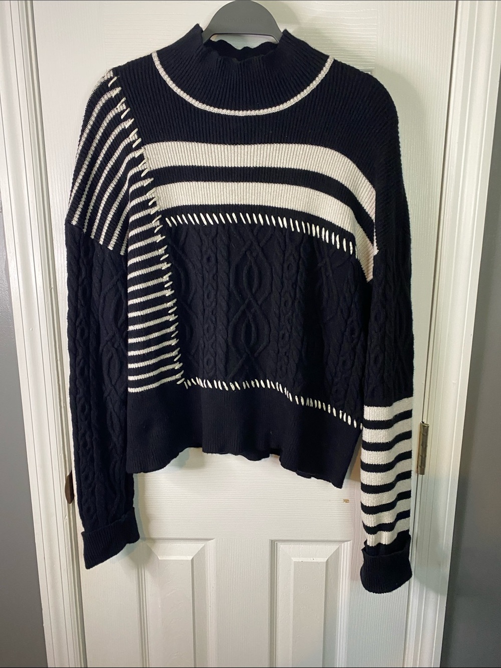 Philosophy Black & White Striped Cable-Knit Turtleneck Sweater Size XLarge.